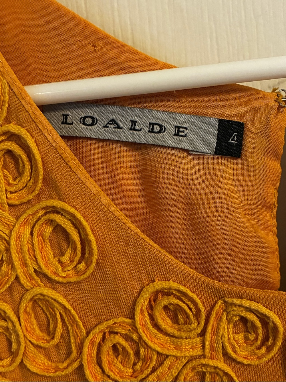 Loalde Woman’s Mustard Yellow Sleeveless shift Dress, Size: 4 - Picture 2 of 12